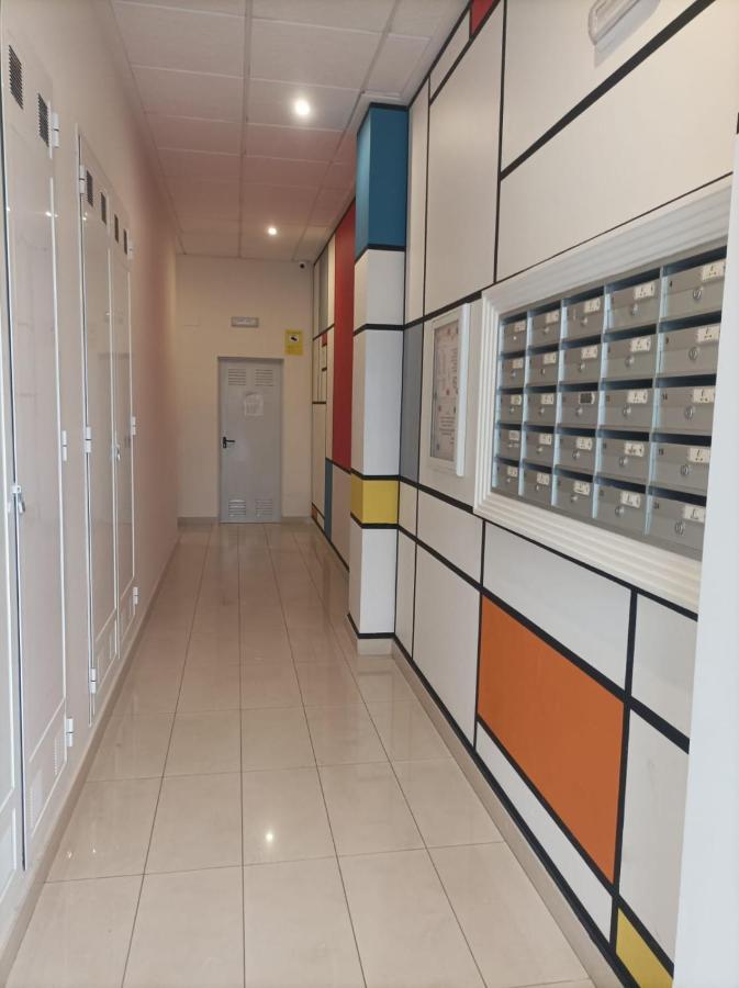 Nice And New Furnished Apartments In Torrevieja Centre ภายนอก รูปภาพ