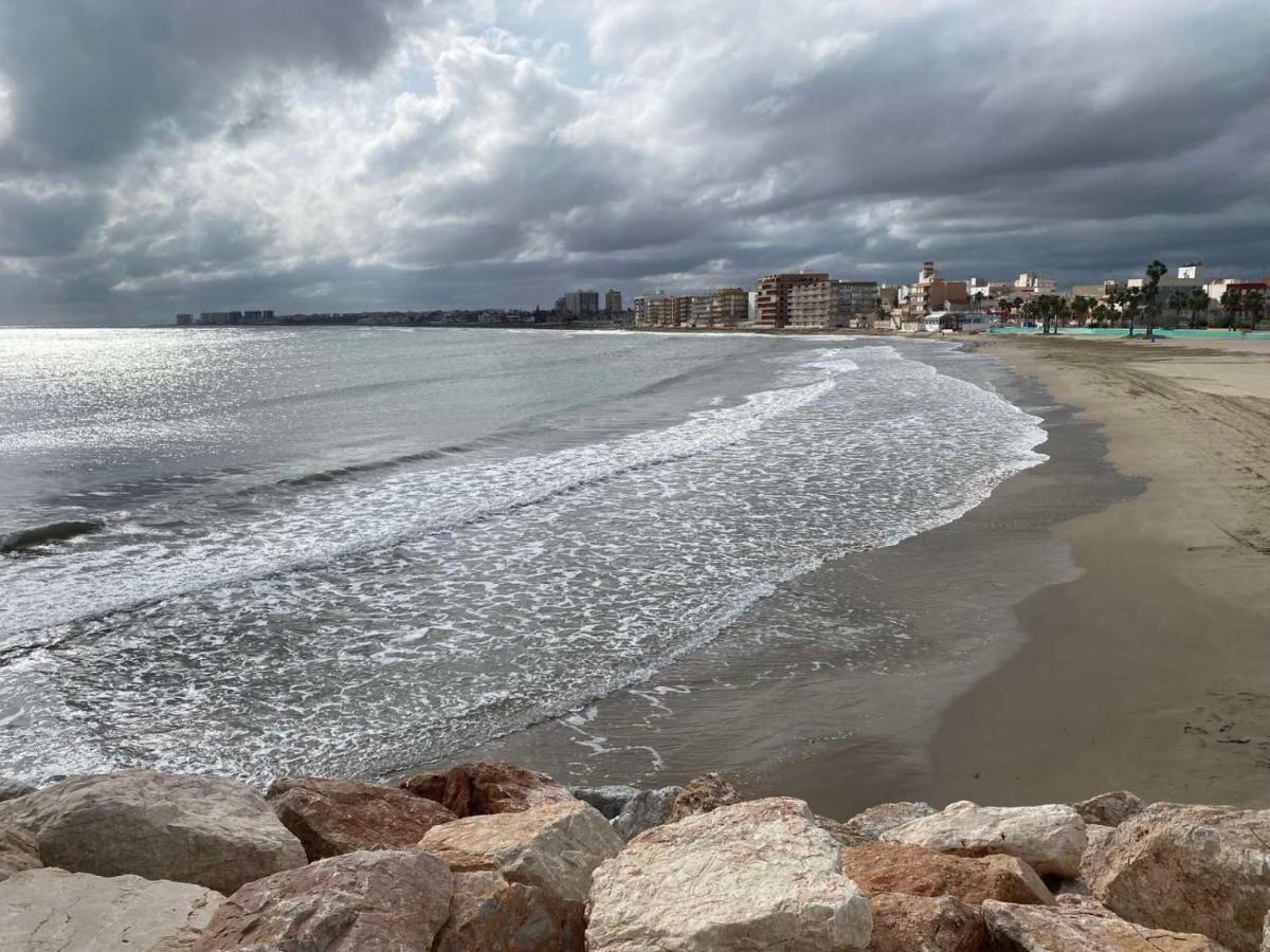 Nice And New Furnished Apartments In Torrevieja Centre ภายนอก รูปภาพ